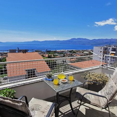غييكا Apartment Belvedere With Seaview المظهر الخارجي الصورة