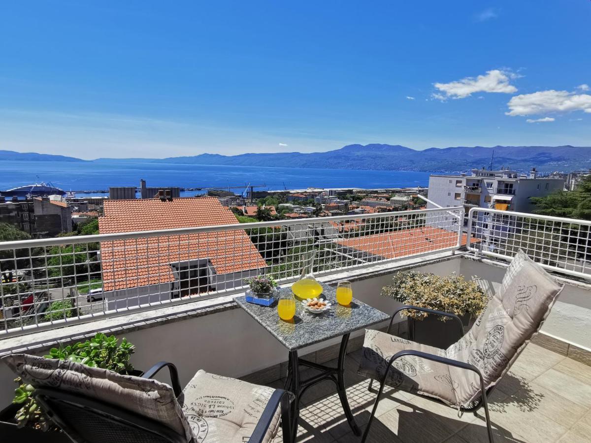 غييكا Apartment Belvedere With Seaview المظهر الخارجي الصورة