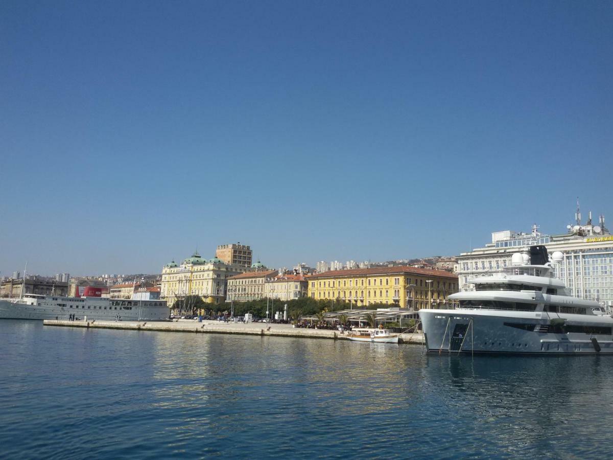 غييكا Apartment Belvedere With Seaview المظهر الخارجي الصورة