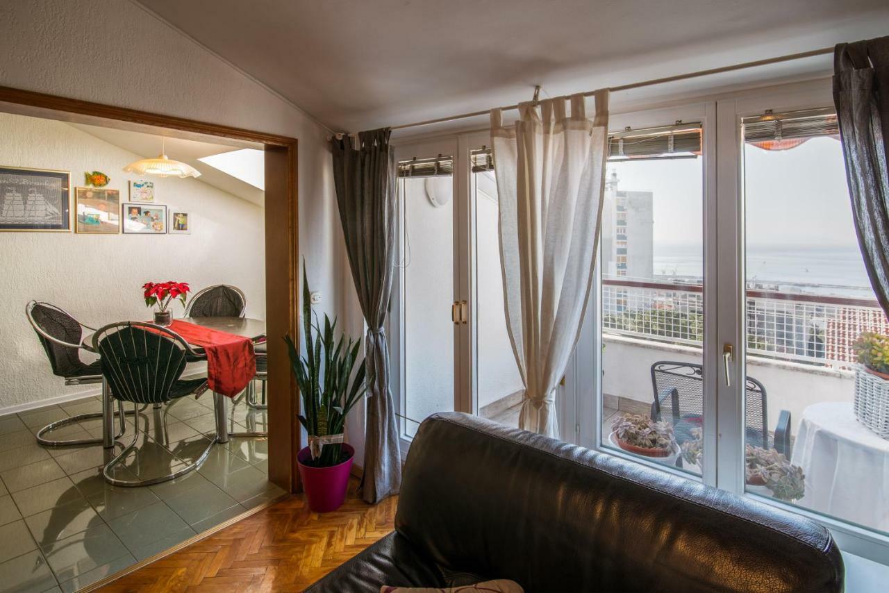 غييكا Apartment Belvedere With Seaview المظهر الخارجي الصورة